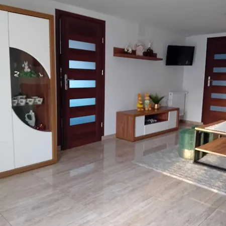 Noclegi Apartament Pod Lipa Ratulow Exterior photo