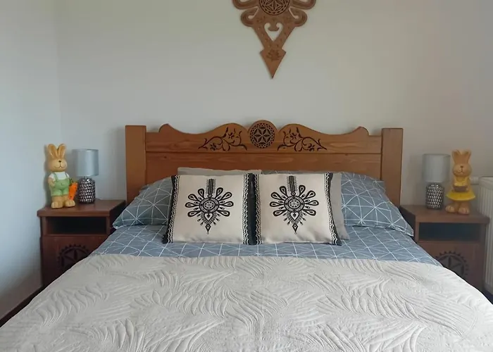 Noclegi Apartament Pod Lipa