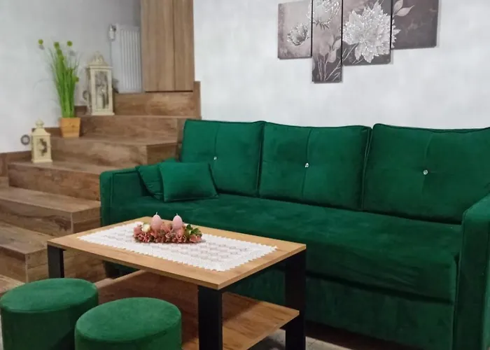 Noclegi Apartament Pod Lipa